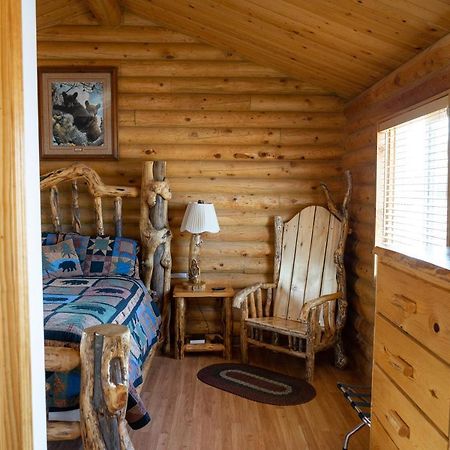 Lyman Country Cabins Inn מראה חיצוני תמונה