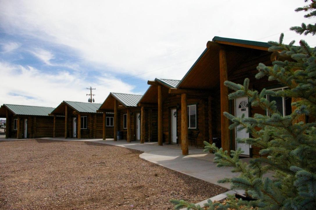 Lyman Country Cabins Inn מראה חיצוני תמונה