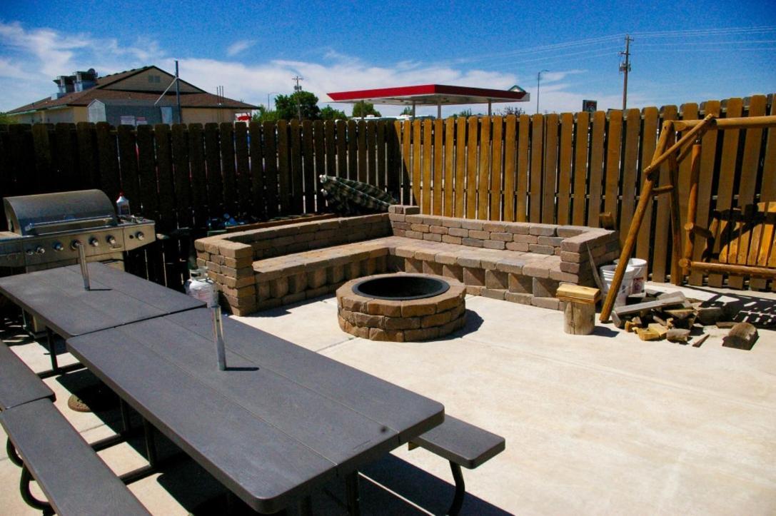 Lyman Country Cabins Inn מראה חיצוני תמונה